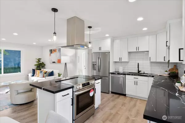 1906 NE 120th st, Seattle, WA 98125