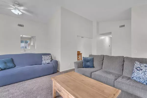 2976 Terry Avenue, Clovis, CA 93612