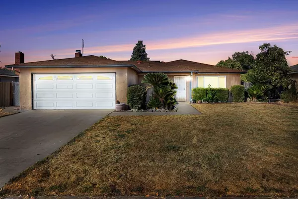 1711 Hampton Avenue, Clovis, CA 93611