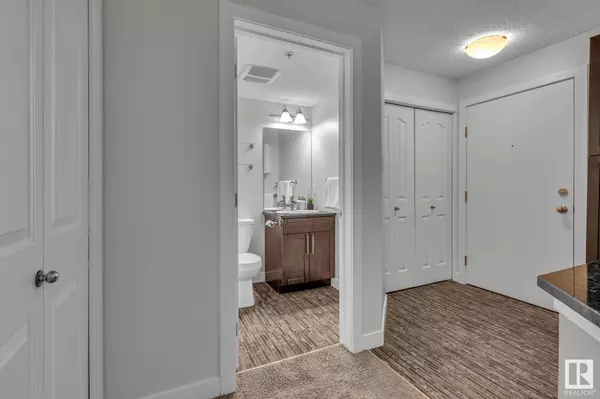 #209 11816 22 AV SW, Edmonton, AB T6W 2A2