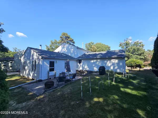 10 Timberline Drive, Howell, NJ 07731