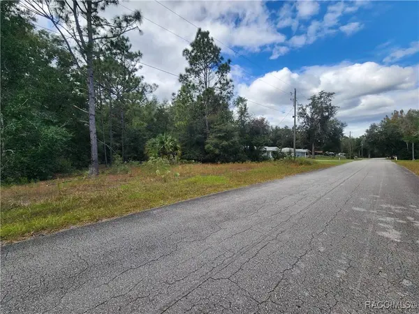8630 N Catapane LOOP, Crystal River, FL 34428