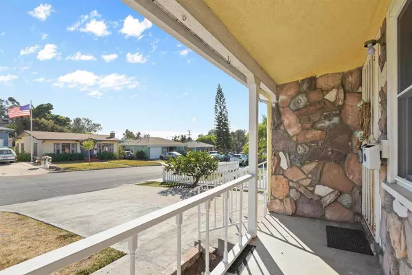 7262 Vassar AVE, La Mesa, CA 91942