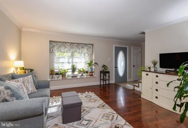 98 DAVID DR, Mullica Hill, NJ 08062