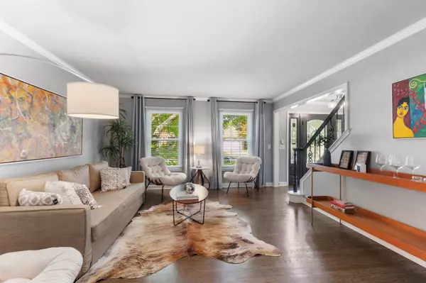 1628 Ambleside CIR, Naperville, IL 60540