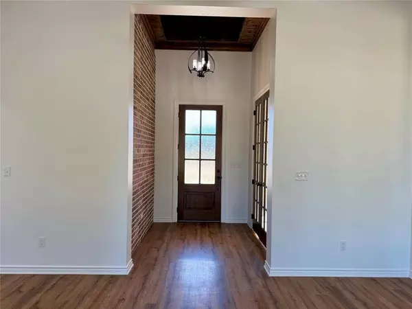 22590 Augusta Way Avenue, Lindale, TX 75771