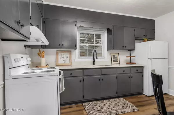 104 Dewey ST SW, Wilson, NC 27893