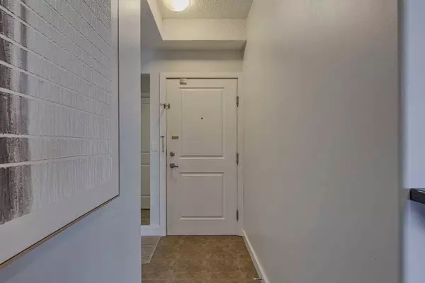 1800 14A ST SW #206, Calgary, AB T2T 6K3