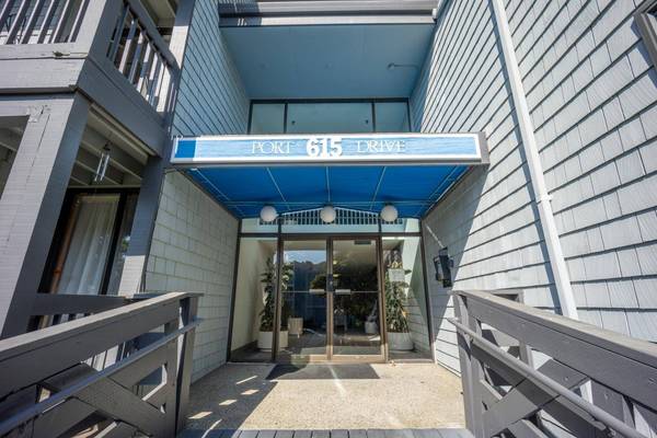 615 Port DR 107, San Mateo, CA 94404