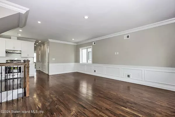 340 Manor RD, Staten Island, NY 10314