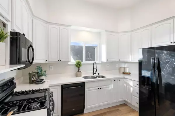 214 Clifton RD, Pacifica, CA 94044