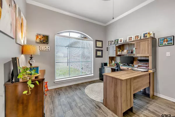 14662 Garden Valley Drive, Lindale, TX 75771