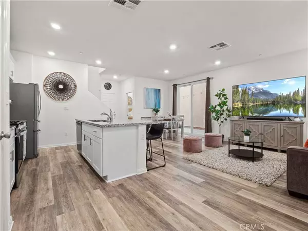 17117 Provo LN, Canyon Country, CA 91387