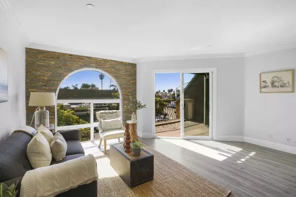 7509 Draper Ave #308, La Jolla, CA 92037