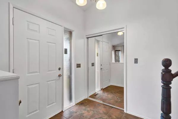 120 Big Springs HL SE, Airdrie, AB T4A 1K4