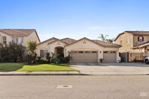 5523 Viewcrest Drive, Bakersfield, CA 93313