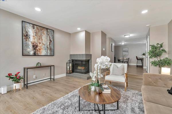 39139 Argonaut Way #111, Fremont, CA 94538