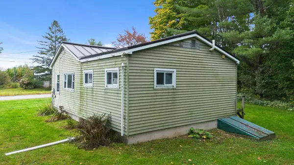 113 Tardiff Road, Clinton, ME 04927