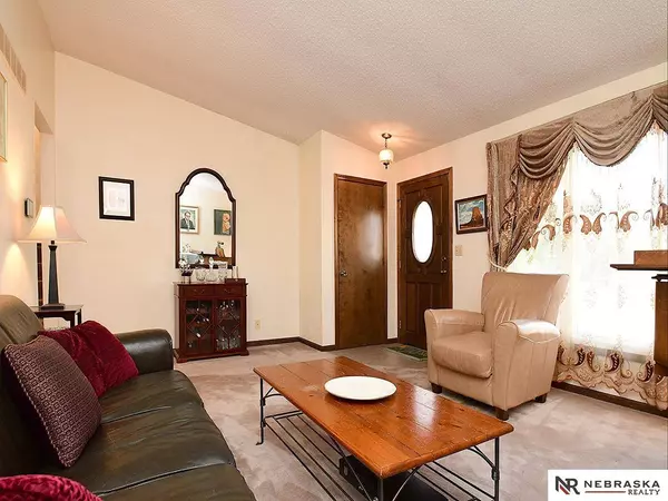 3116 Stephanos Drive, Lincoln, NE 68516