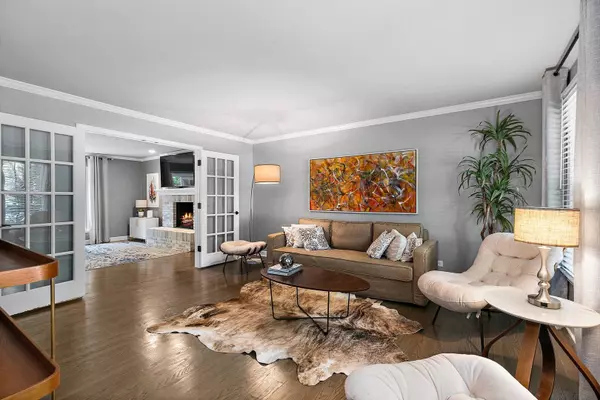 1628 Ambleside CIR, Naperville, IL 60540