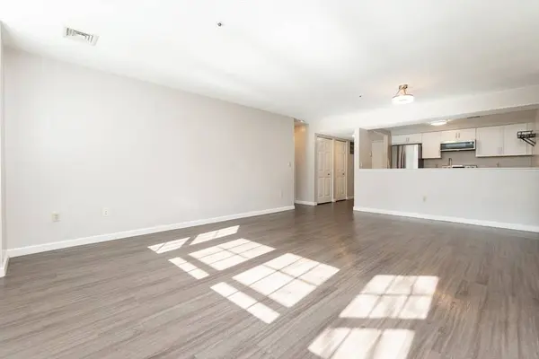 148 Main St #B134, North Andover, MA 01845