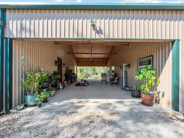 750 Hickory Oaks LN, New Waverly, TX 77358