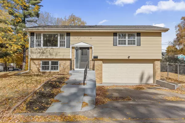 3445 Sumter AVE S, Saint Louis Park, MN 55426