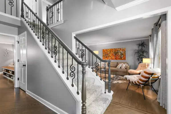 1628 Ambleside CIR, Naperville, IL 60540