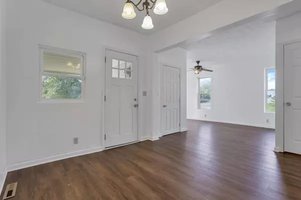 276 Ohio Street, Newark, OH 43055