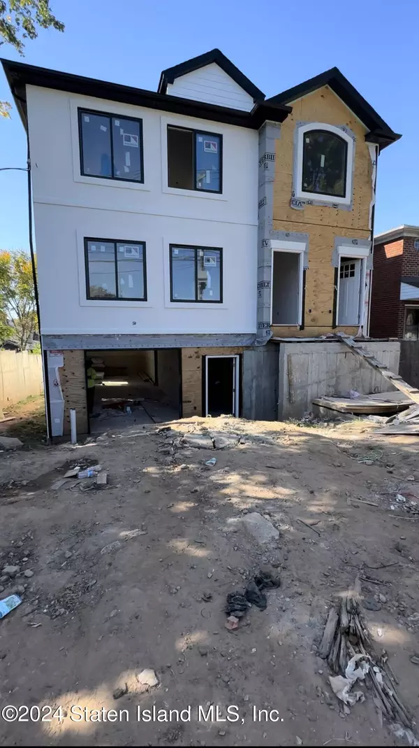 340 Manor RD, Staten Island, NY 10314