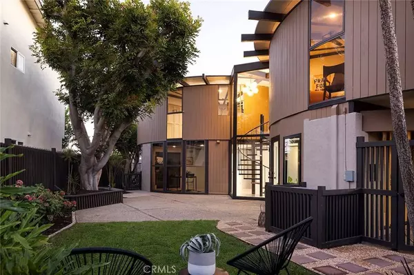 1600 Catalina AVE, Seal Beach, CA 90740