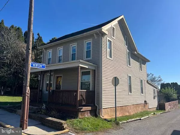 14 E HOWARD ST, Dallastown, PA 17313