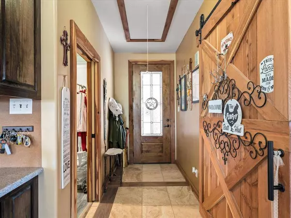 750 Hickory Oaks LN, New Waverly, TX 77358