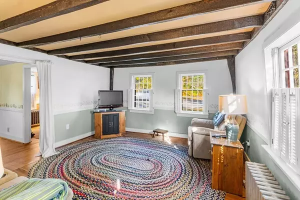 1 Summer St, Rehoboth, MA 02769