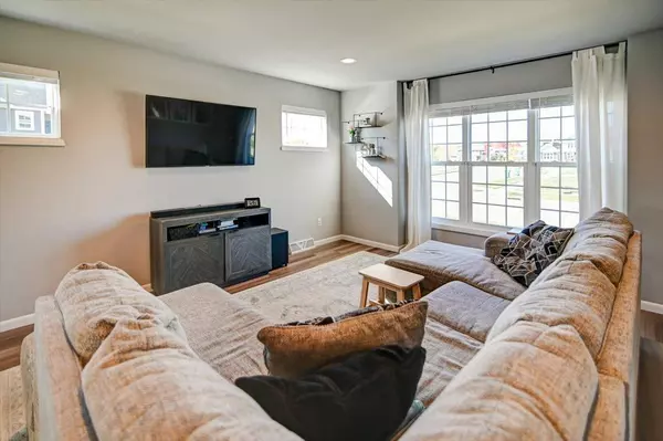 5955 Rosewood Drive, Mcfarland, WI 53558