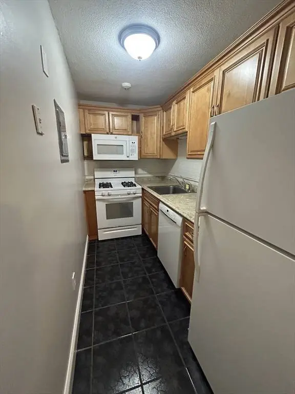 12 Kenmar Dr #76, Billerica, MA 01821