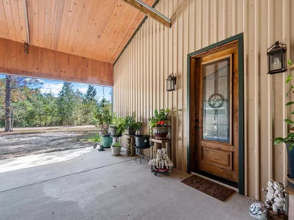 750 Hickory Oaks LN, New Waverly, TX 77358