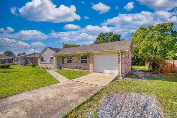 3312 Rothschild Dr, Pensacola, FL 32503