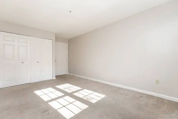 148 Main St #B134, North Andover, MA 01845