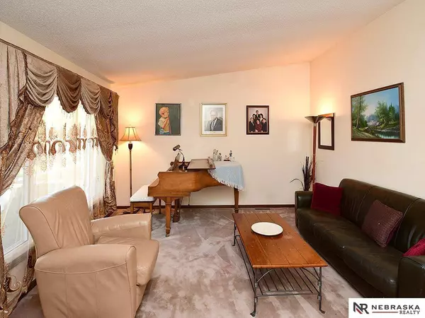 3116 Stephanos Drive, Lincoln, NE 68516