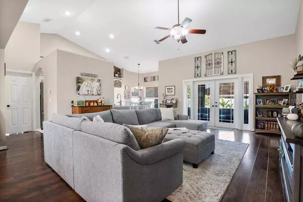 331 SABAL SPRINGS CT, Debary, FL 32713