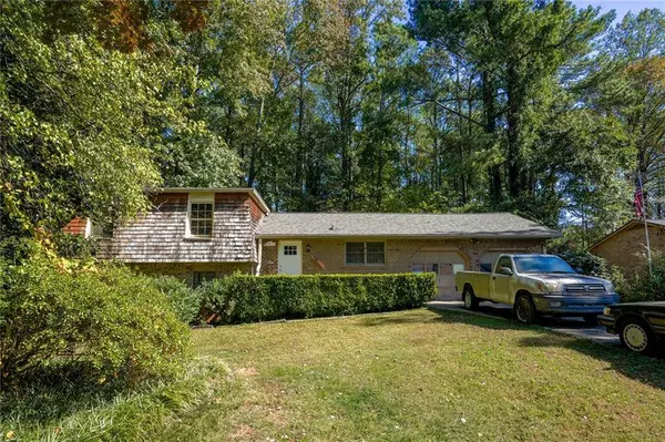 450 Karen DR, Alpharetta, GA 30009