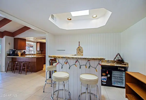 2622 E ACOMA Drive, Phoenix, AZ 85032