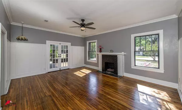 1505 McArthur Drive, Mansfield, LA 71052