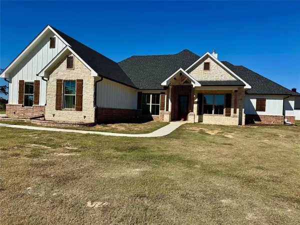 22590 Augusta Way Avenue, Lindale, TX 75771