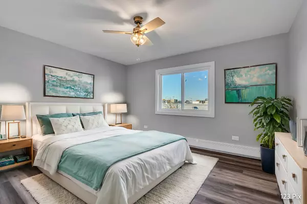 745 Heritage DR #10305, Hoffman Estates, IL 60169