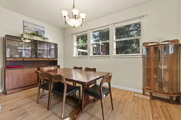 63098 Riverstone DR, Bend, OR 97703