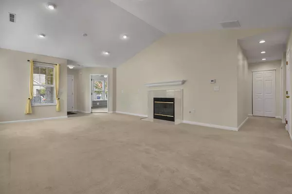 8091 Farm Crossing Circle, Powell, OH 43065