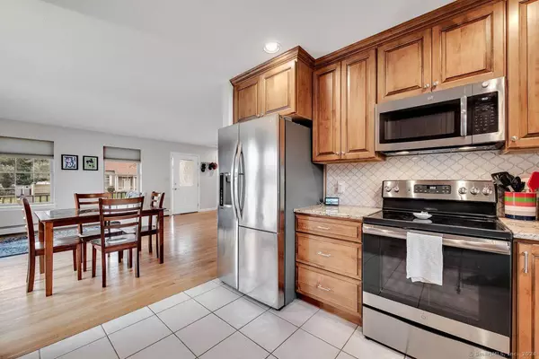 5 Crystal Drive, East Granby, CT 06026