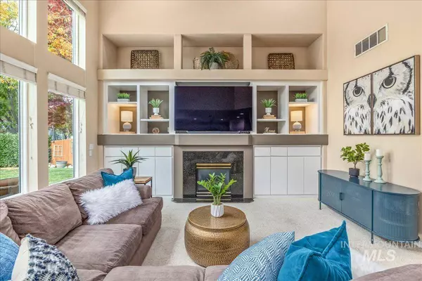 5251 N Blue Ash Pl, Boise, ID 83713